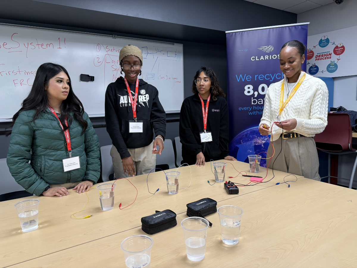 Image of Students Learning about Technology