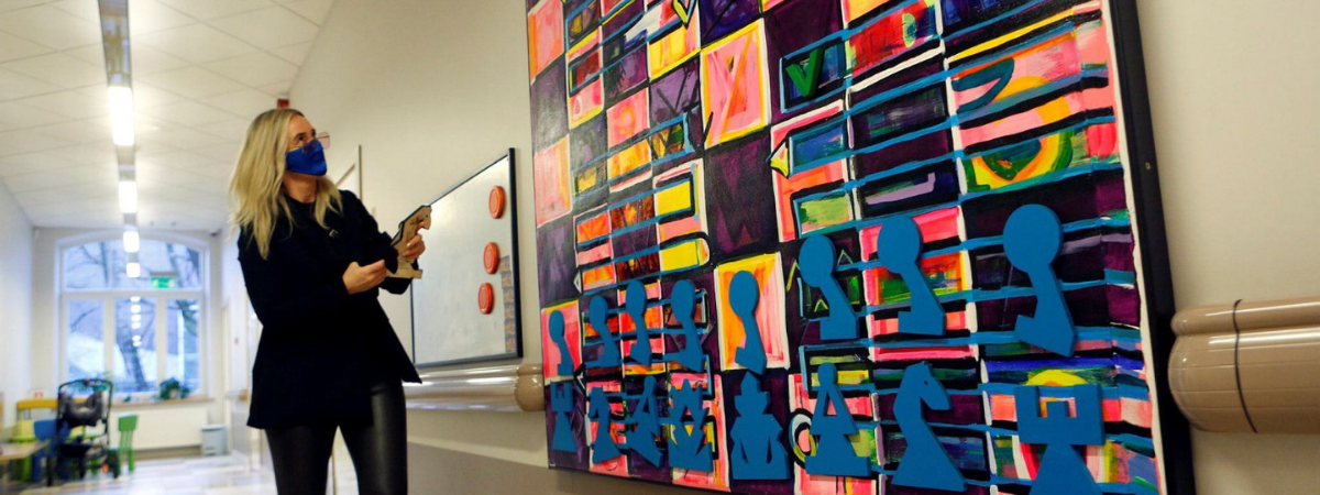 Natalja Yatsuka with her art at Riga 1st Hospital, Latvia 2020