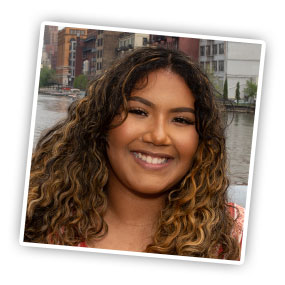 Head shot of Anya Ramoss