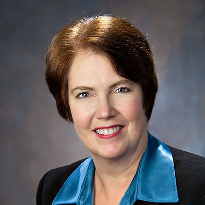 Lynne Briggs professional headshot